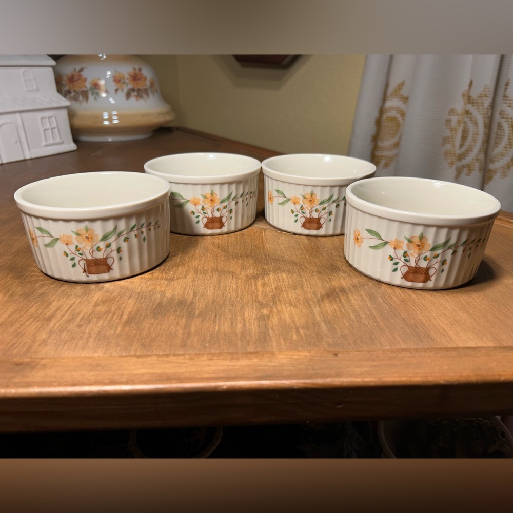 JMP Countryside Stoneware Collection 4" Ramekins Set of 4 Floral 1980 Japan